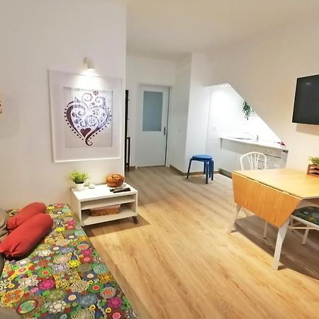 A41 - Olive Tree Street 1 Bed Flat Apartment Лагос Екстериор снимка