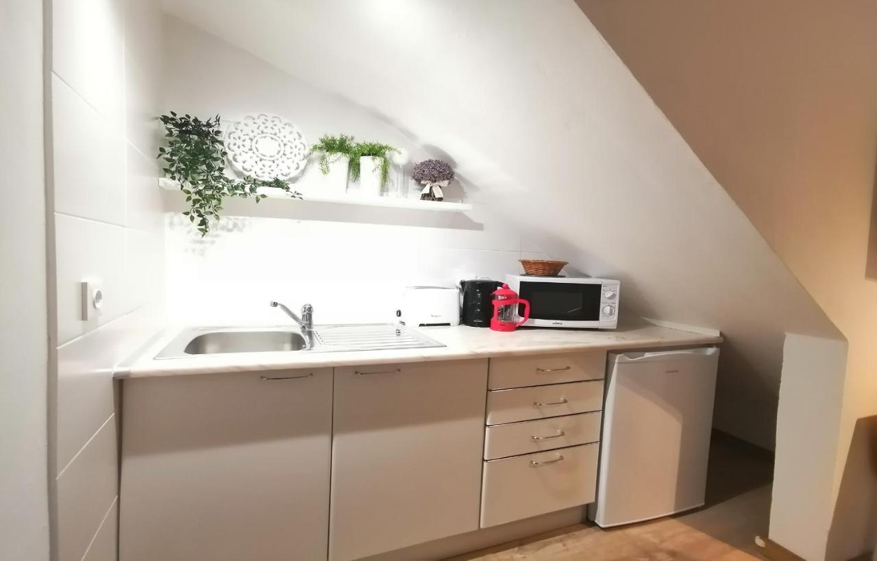 A41 - Olive Tree Street 1 Bed Flat Apartment Лагос Екстериор снимка
